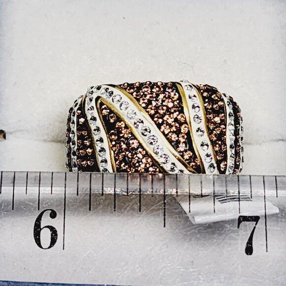 White & Champagne Austrian Crystal cocktail ring in goldtone size 7 - Picture 3 of 6